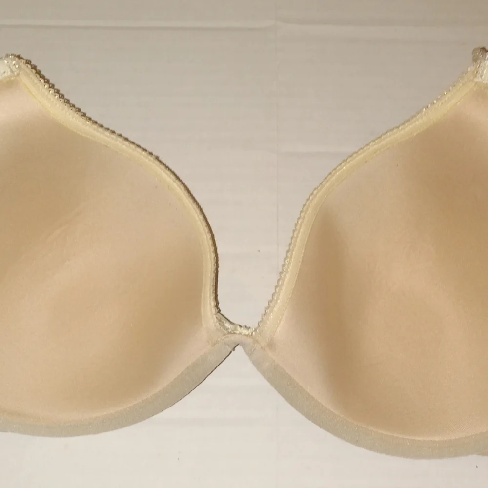 Vanity fair Elegant Plunge 38C - Picture 5 of 8